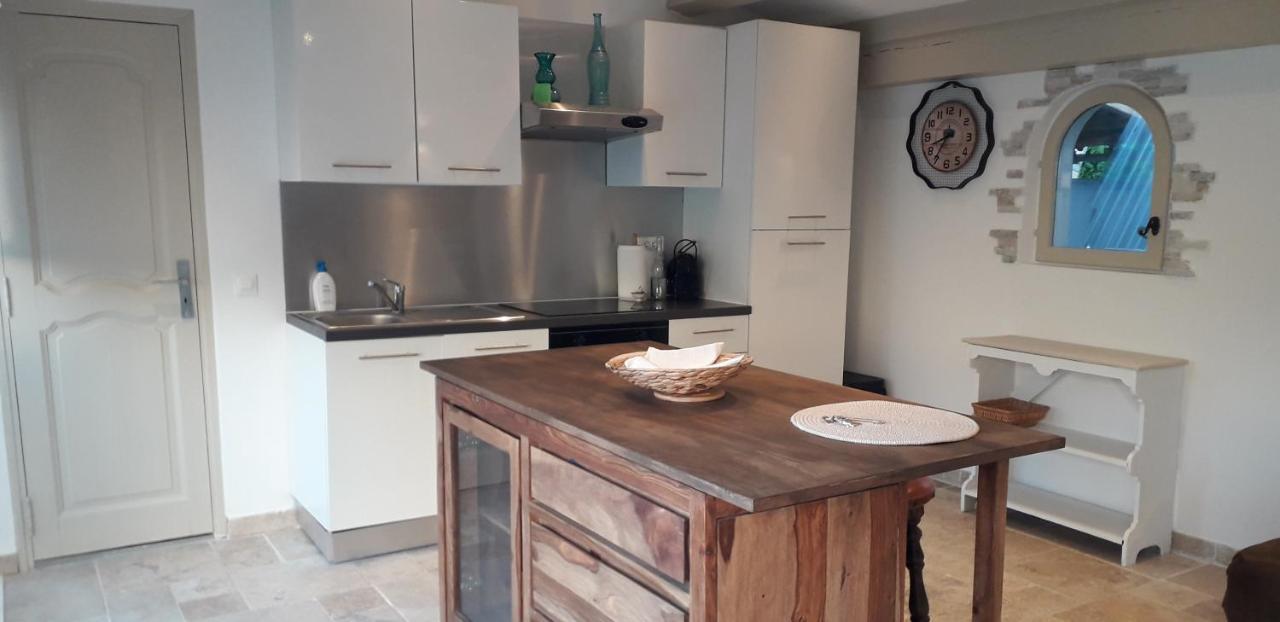 Logement Independant Au Calme Proche Toutes Commodites Et Transports Ле Кане Екстериор снимка